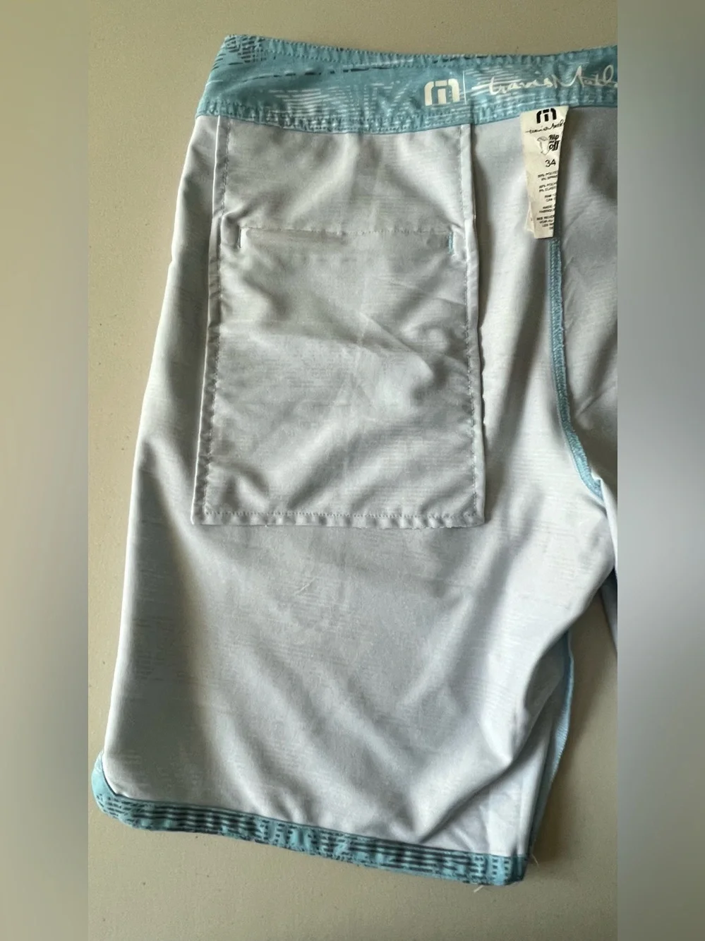 TravisMathew Rip Me Off Boardshorts Swim Trunks Blue Tropical Print Size 34